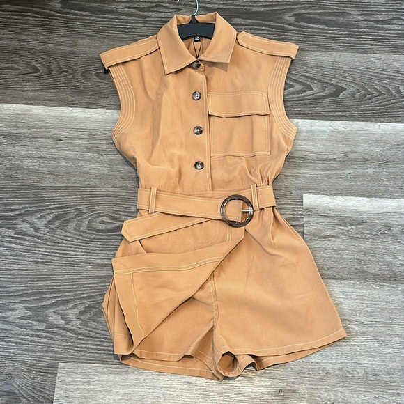 STEVE MADDEN Amabel Belted Romper - Picture 3 of 9